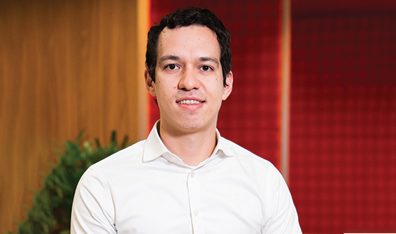 “No Brasil, os preços estão relativamente baratos e o ano tende a ser positivo na bolsa, independente do cenário eleitoral”, analisa o gestor responsável pela área de Fofs internacionais da Bram, Marcus Vinicius Sena