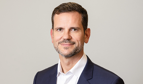 Rainho,Marcelo(InVistaRealEstate) 24set 01